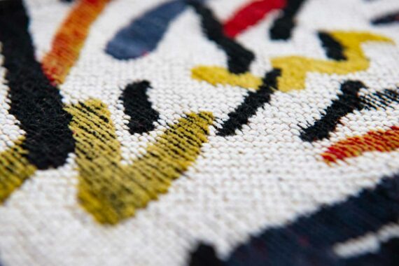 Louis De Poortere rug LX 9144 Gallery Graffito Street Graph zoom