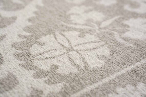 Louis De Poortere rug Antiquarian Suzani 9846 Boree zoom 2