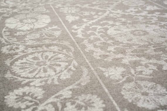 Louis De Poortere rug Antiquarian Suzani 9846 Boree zoom 7