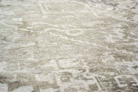 Louis De Poortere rug Antiquarian Tabriz 9647 Suede zoom 6