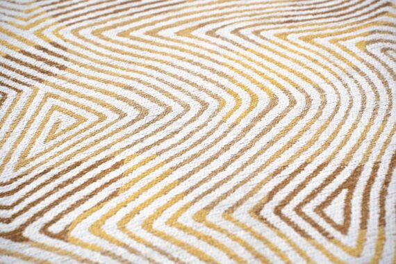 Louis De Poortere rug Meditation Coral 9799 Yellowhippy zoom